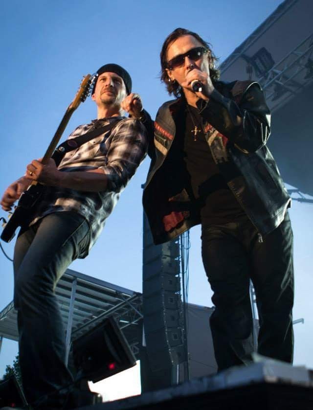 U2 tribute show performance 7